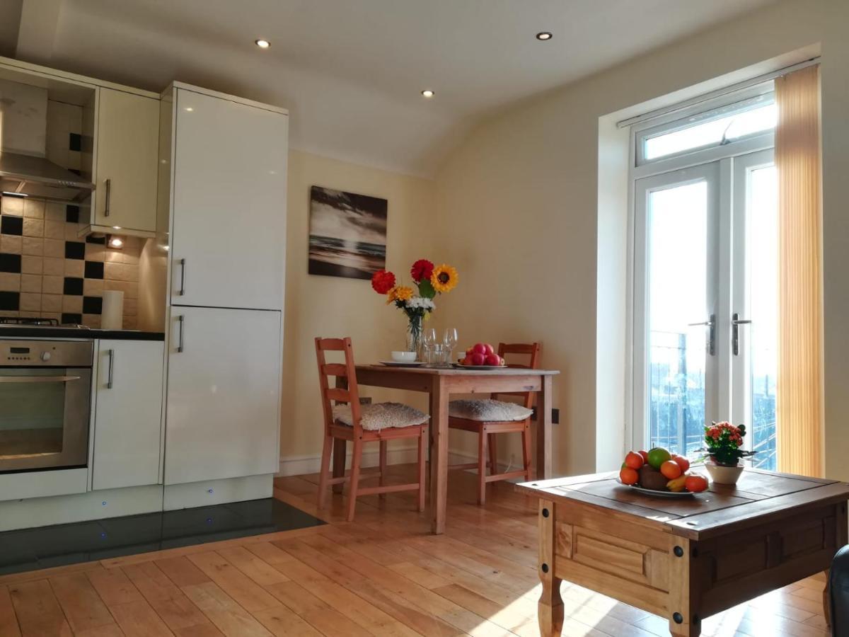 Bright, Modern 1 Bedroom Apartment, Uplands, 斯旺西 外观 照片